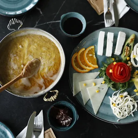 Pafuli Gundogdu (Marmara Island)